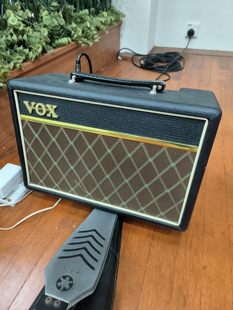 Guitar Amp Vox Pathfinder 10 used like new