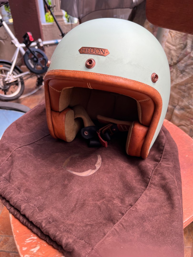 Hedon hedonist helmet Motorbikes on Carousell