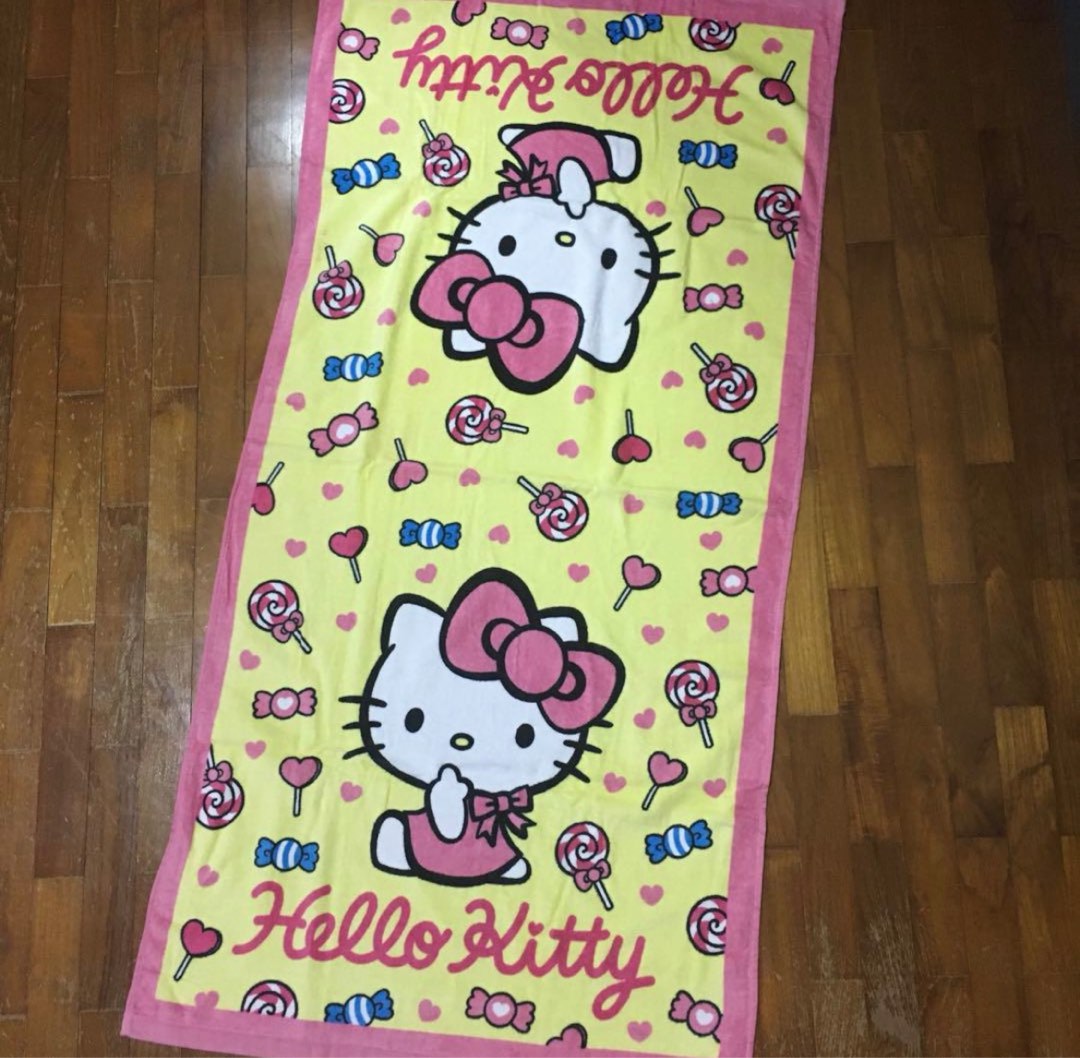 Hello kitty hotsell bath towel