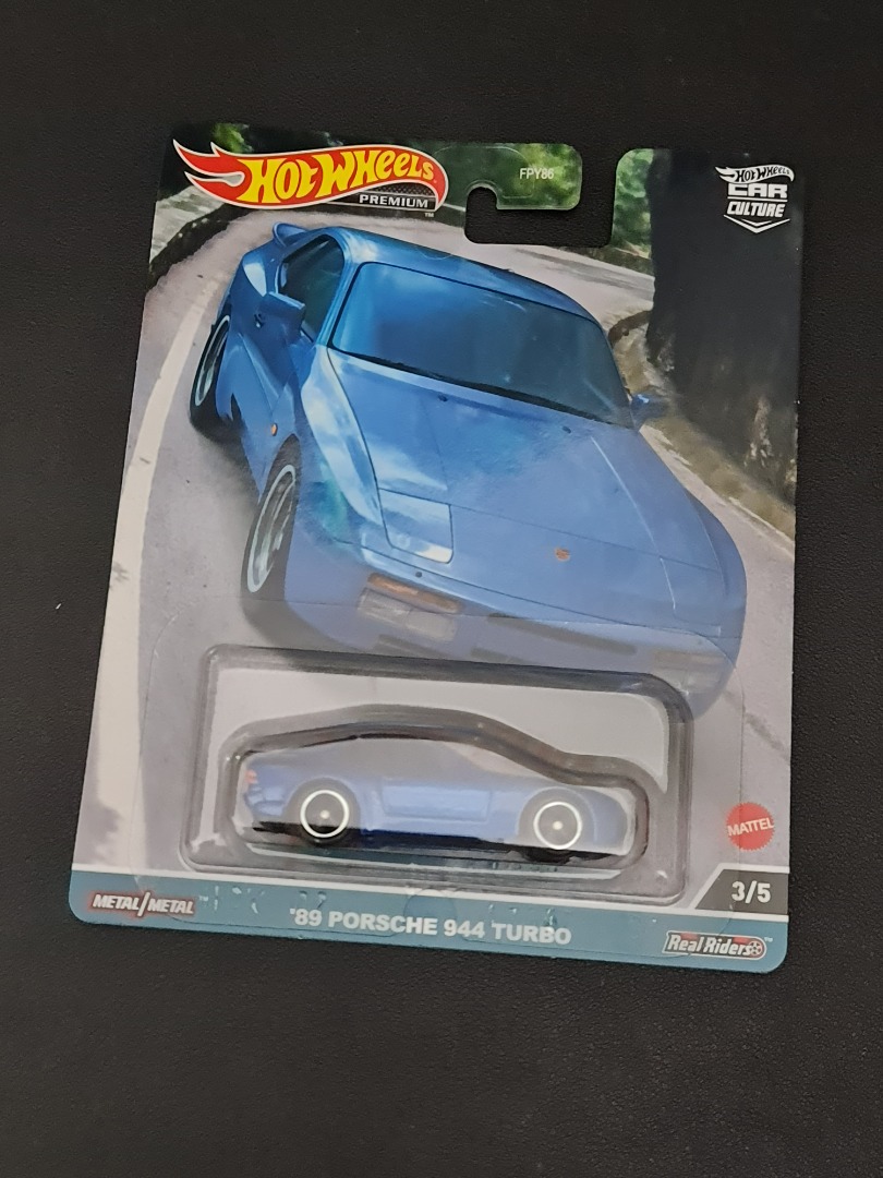 Hot Wheels Car Culture Canyon Warriors - Porsche 944 Turbo 1989 Bleue - 1/64 Neuf