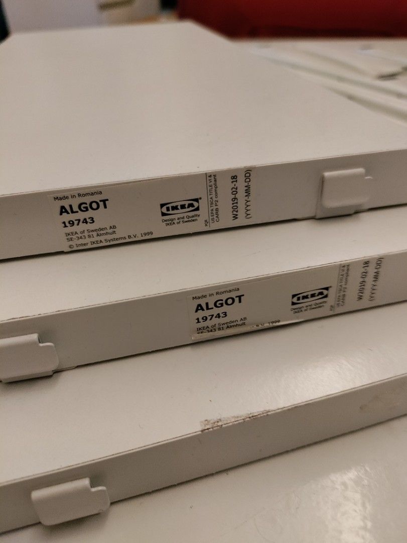 IKEA Algot shelves rails connectors, 傢俬＆家居, 傢俬, 櫃子、組合櫃及置物架 Carousell