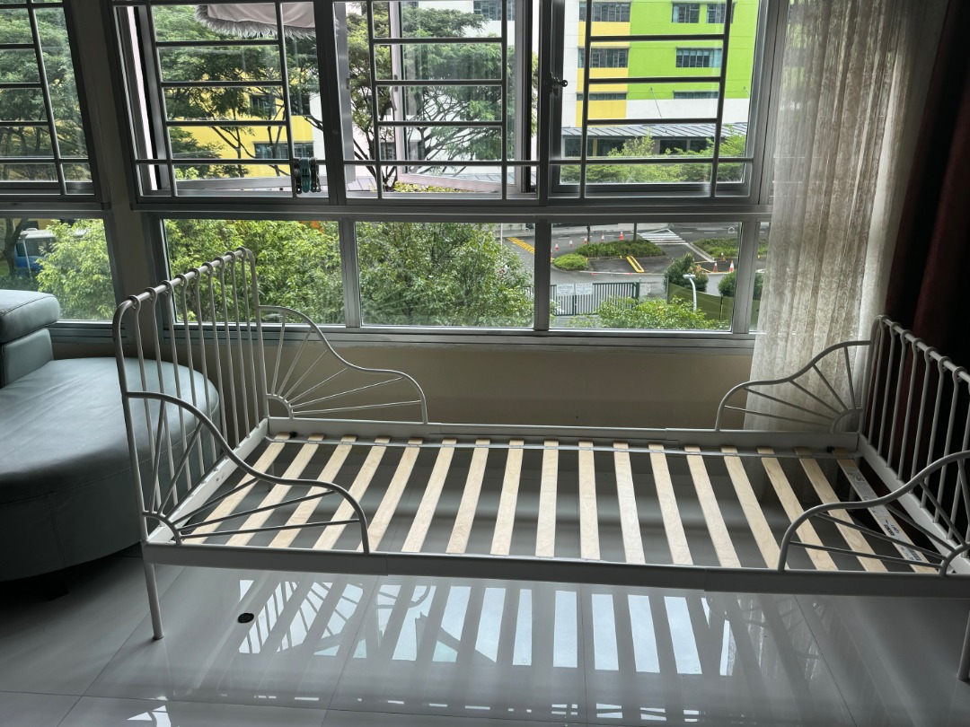 IKEAminnenextendablebedframewithslattedbedbasewhites39124617