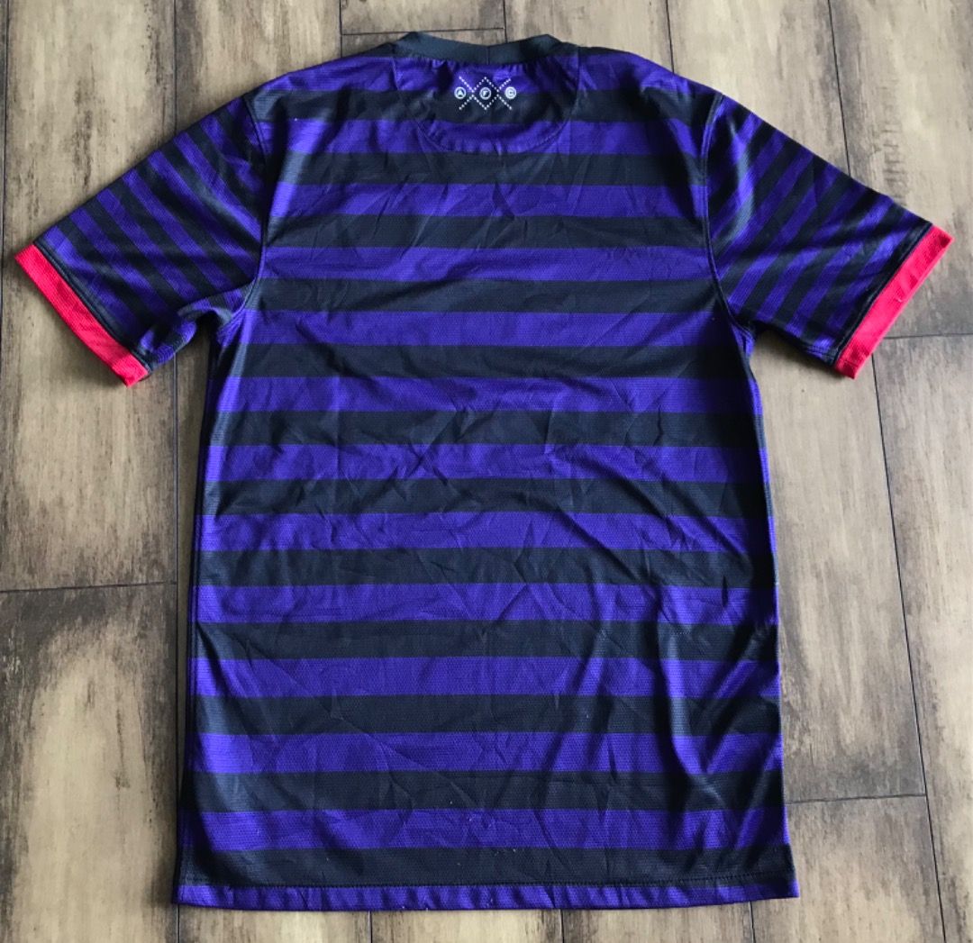 Jersey jersi arsenal away 2012 Men s Fashion Activewear on Carousell