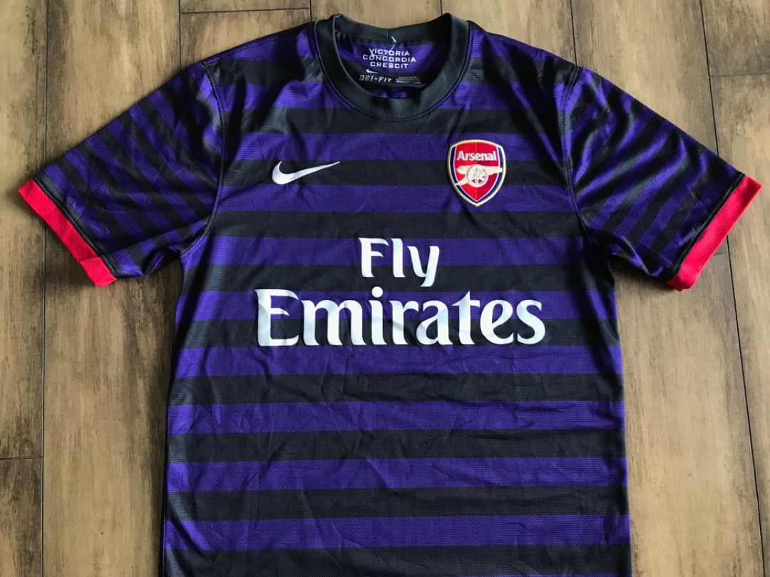 Arsenal away deals kit 2012