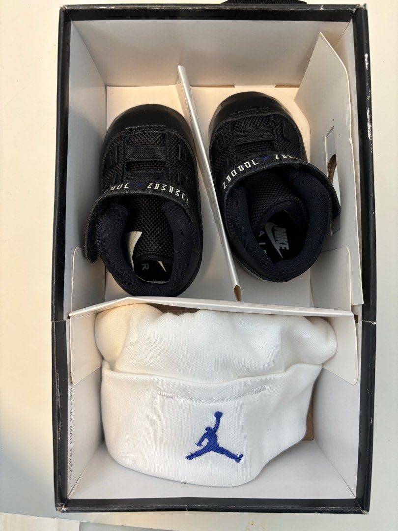 Jordan 11 retro gift pack baby clearance