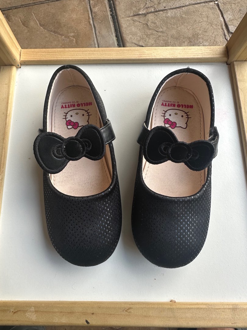 Kasut budak perempuan flats girls shoes Hello Kitty size 27