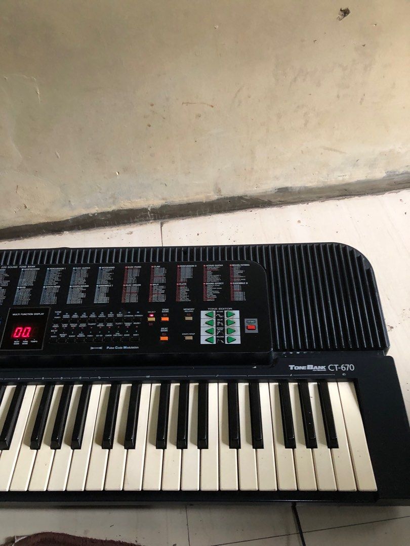 Keyboard piano casio tune bank ct670 not yamaha psr, Musik & Media