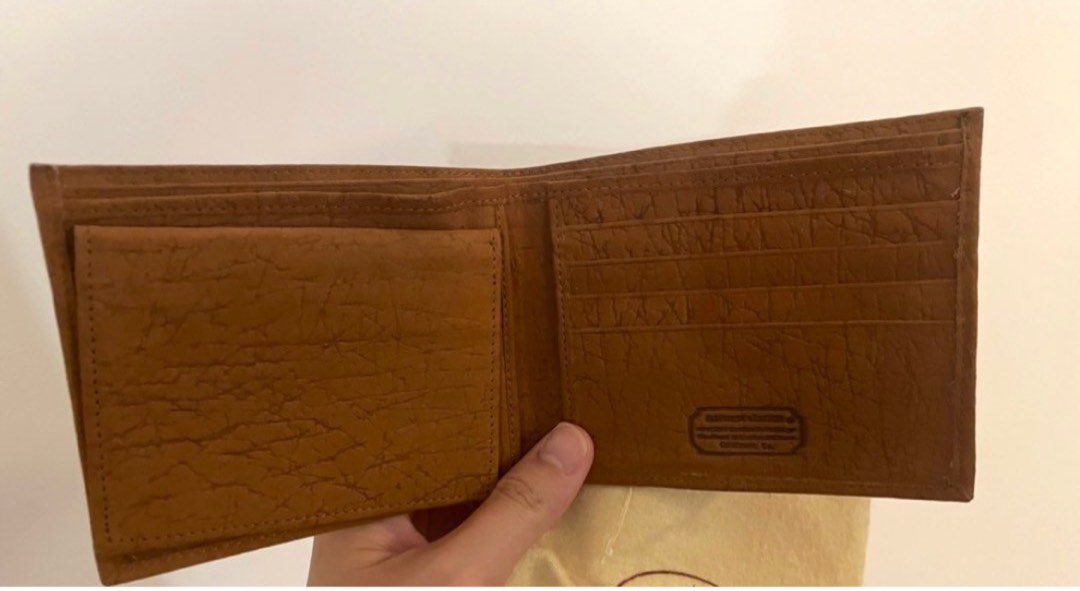 Leather wallet brand new Men s Fashion Watches Accessories