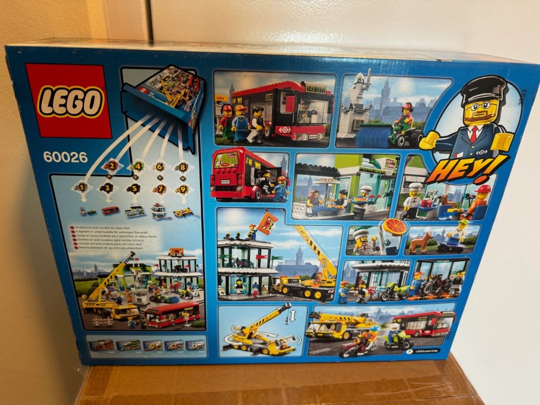 LEGO City Town Square 60026 BNIB
