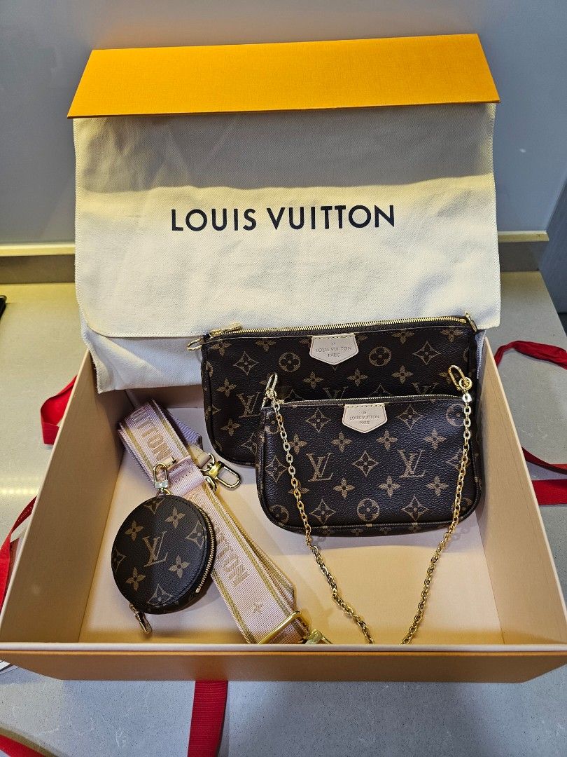 Louis Vuitton multi pochet
