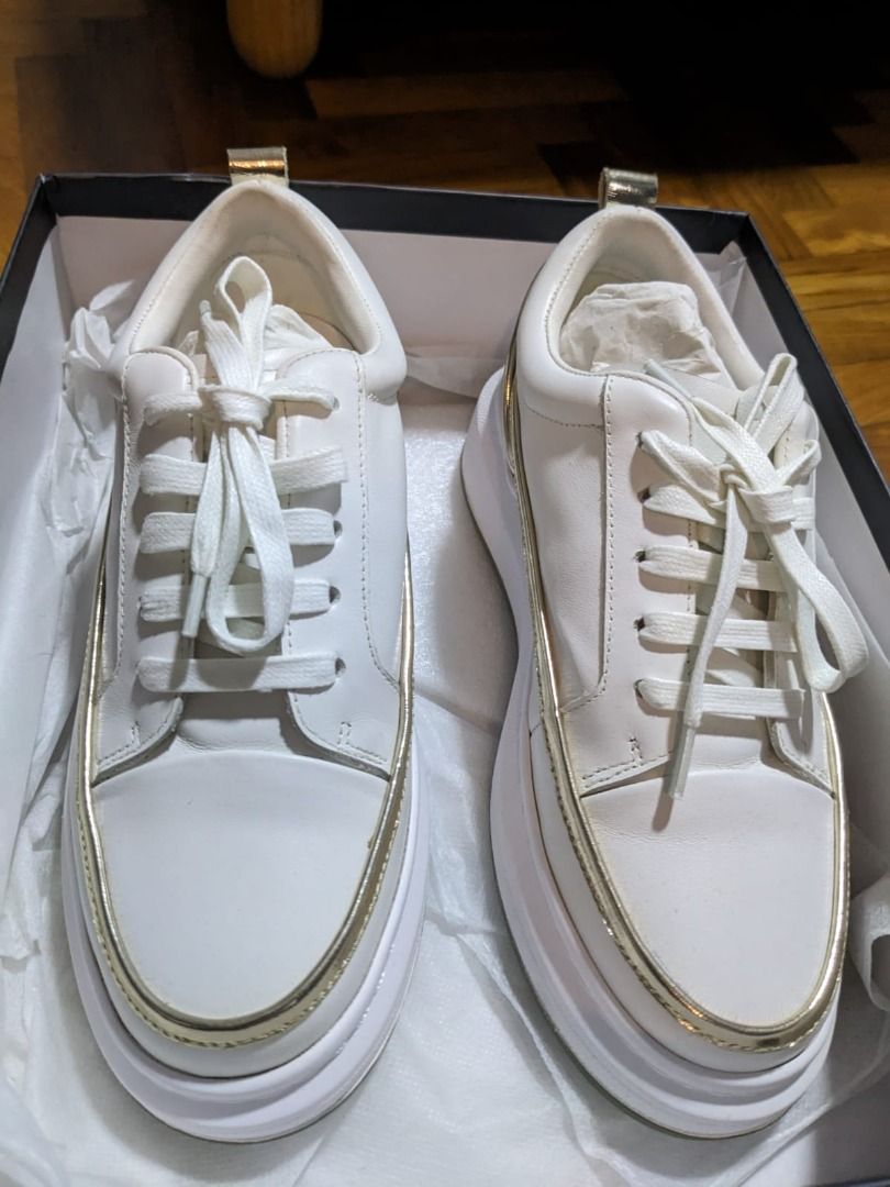 Golden sneakers zara hotsell