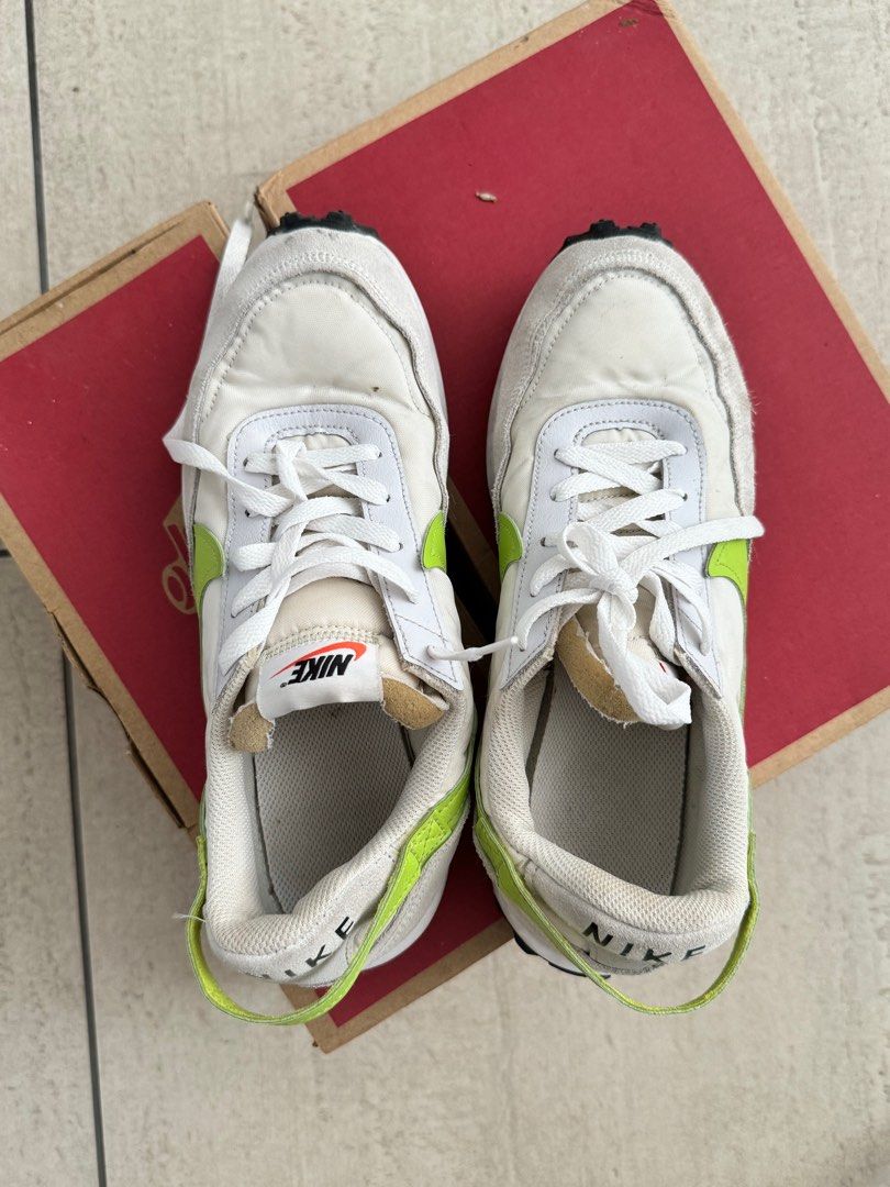 Purchase hot sale nike sneakers