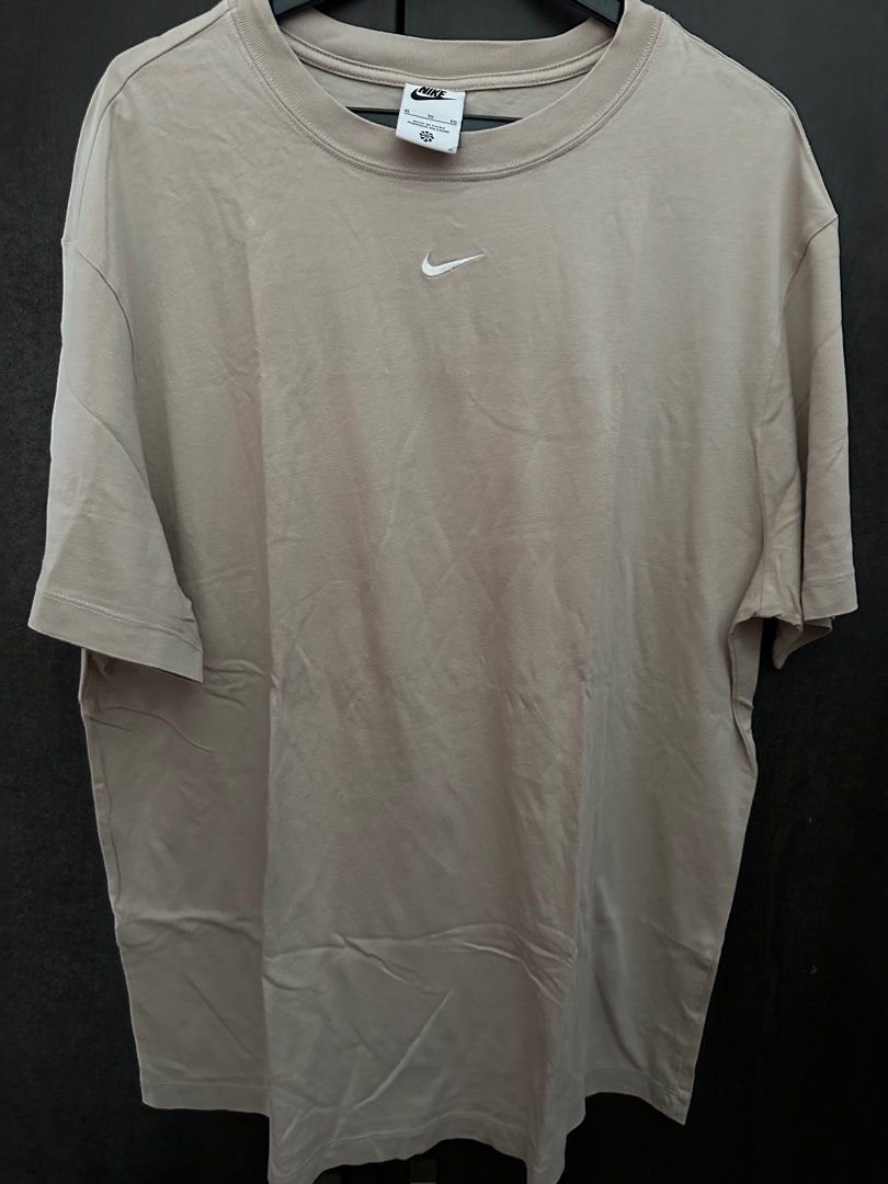 nude nike shirt