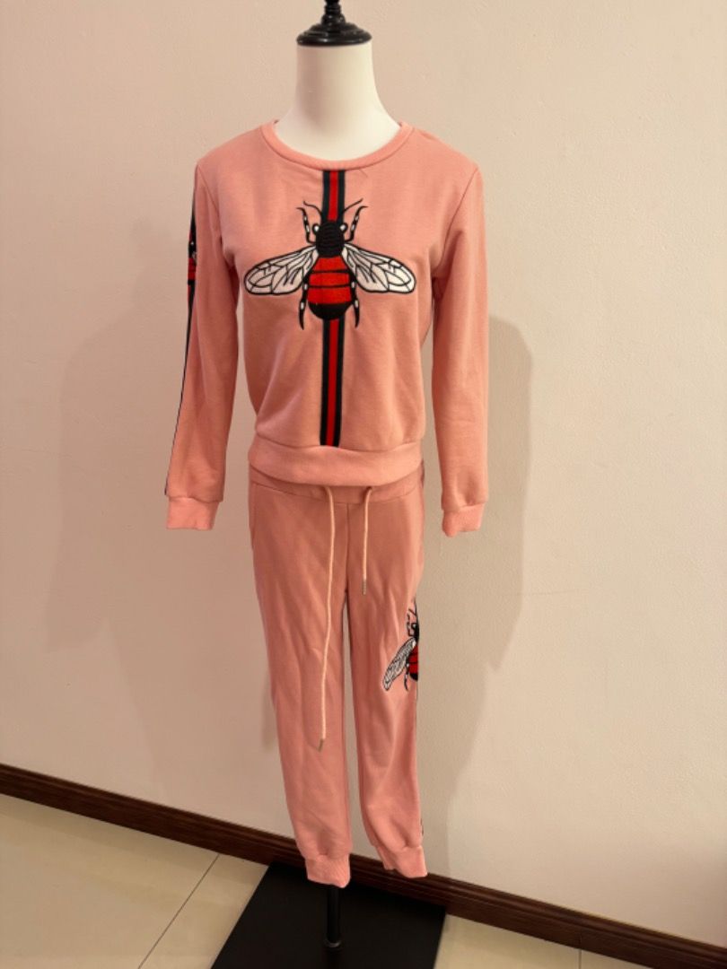 Gucci bee tracksuit on sale