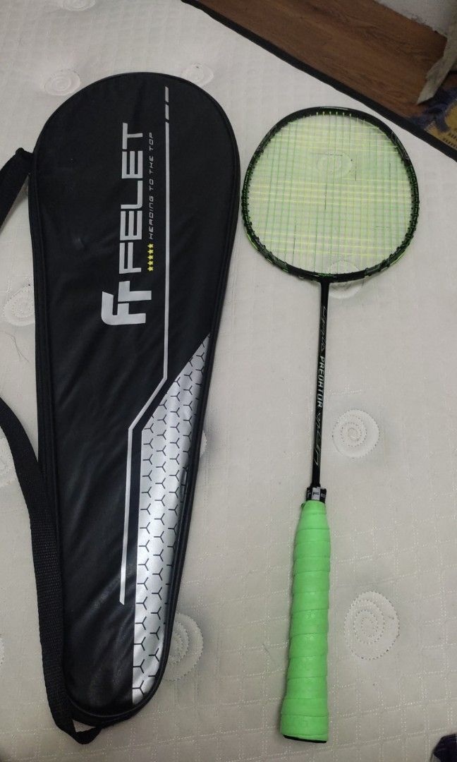 Racket badminton(max bolt), Looking For on Carousell