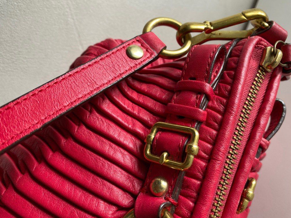 Red coach cheap purse