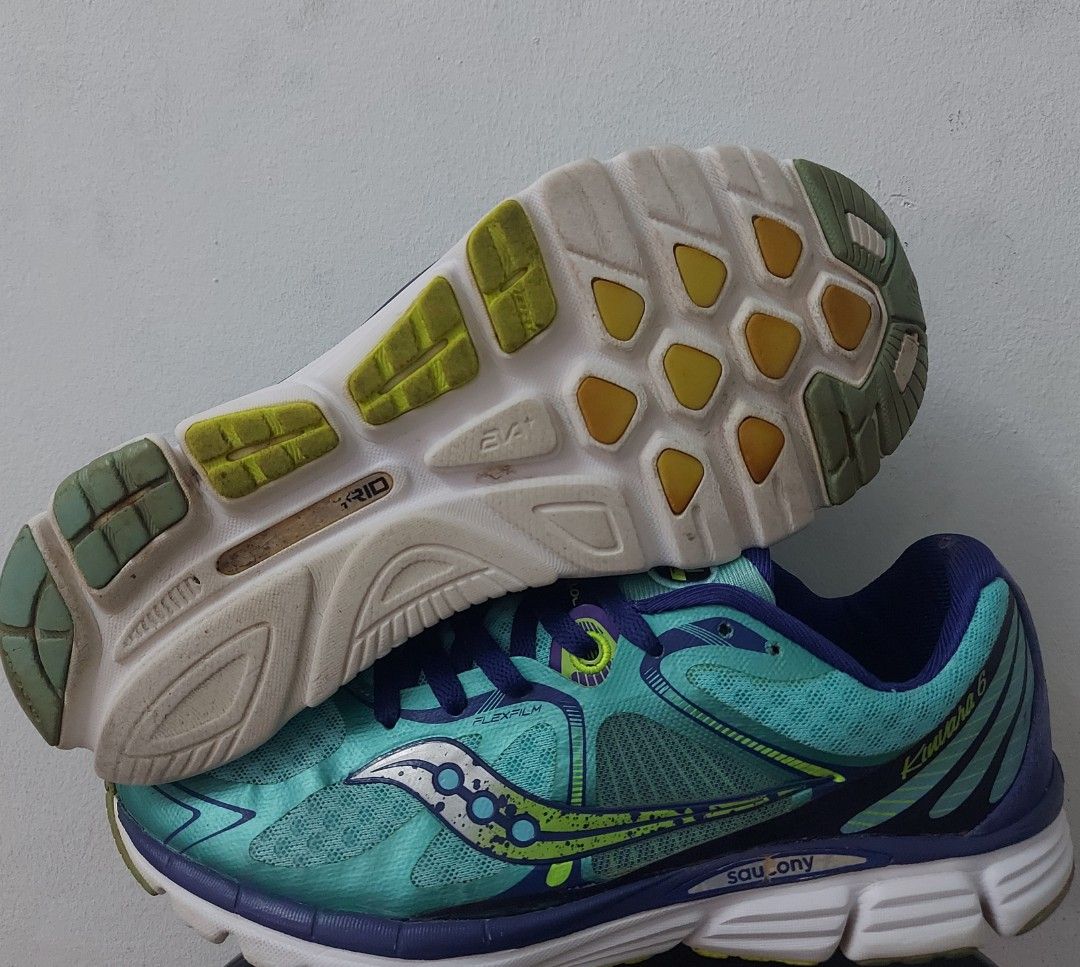Saucony skechers top