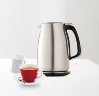 RUSSELL HOBBS Stainless Steel Carlton Kettle 220 volts