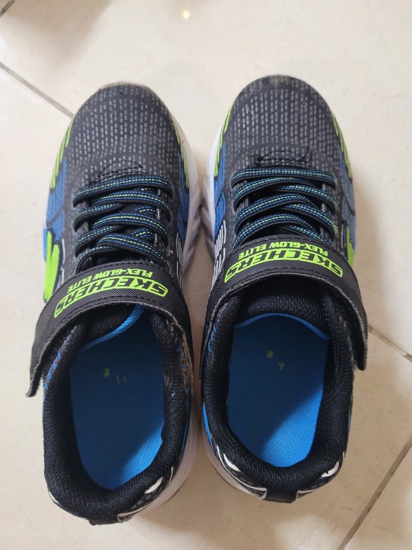 Boys skechers size hotsell 2