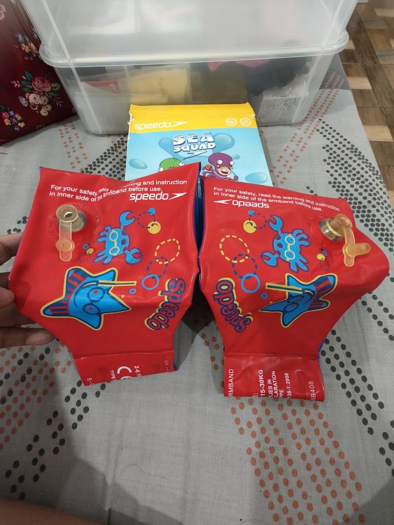 Speedo armbnads (Category: Other Baby Bathing & Changing Needs) located in Manila. Submitted by AllmustGo (Listing ID 1275484430, Image 3). Description: .