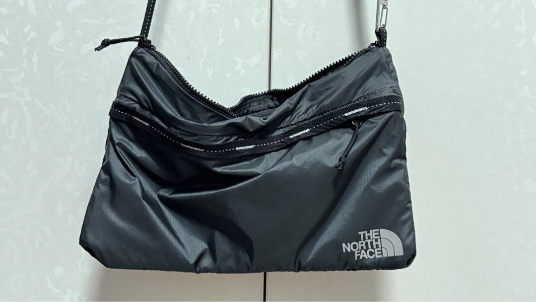 Flyweight shoulder hotsell bag north face