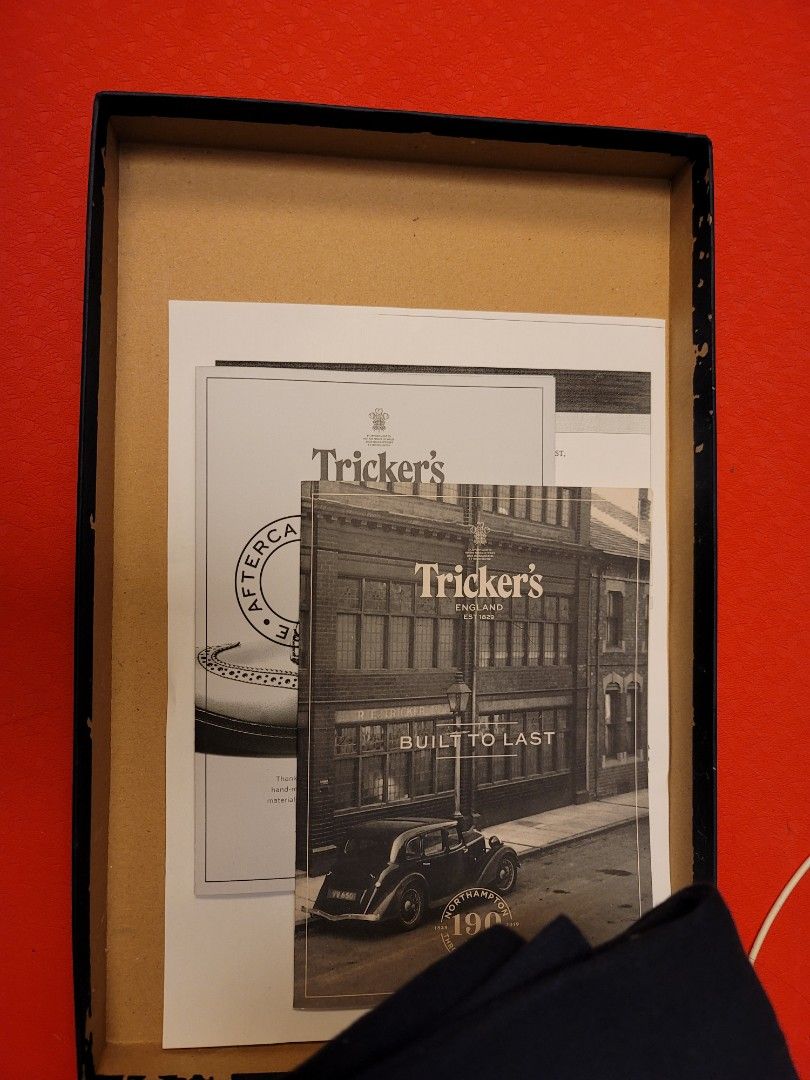 Trickers shell monkey boot （分類：靴）位於 Hong Kong。 由 silencetong 提交（商品編號 1275562485，圖片 8）。簡介： Trickers shell cordovan monkey boot size UK 9.5。