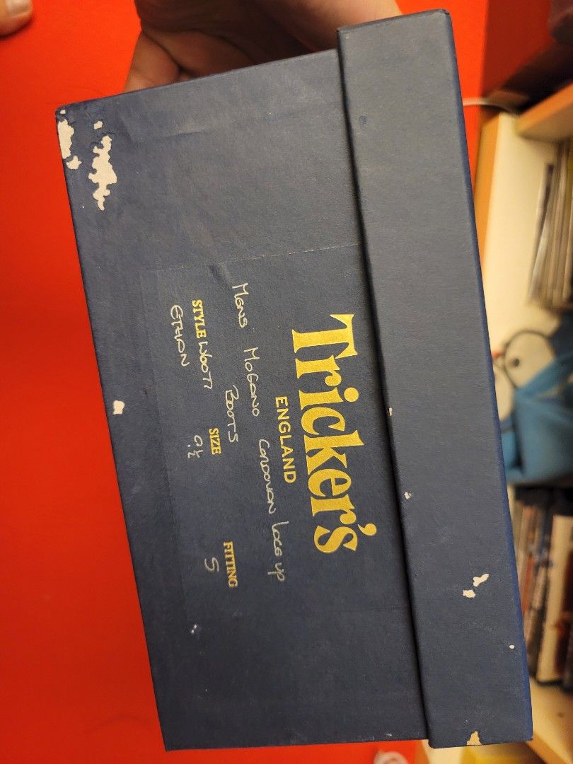 Trickers shell monkey boot （分類：靴）位於 Hong Kong。 由 silencetong 提交（商品編號 1275562485，圖片 5）。簡介： Trickers shell cordovan monkey boot size UK 9.5。