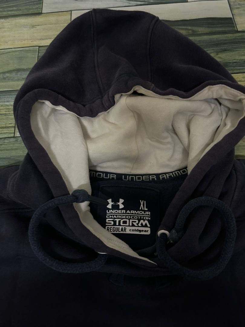 Under armour center logo hoodie Men s Fashion Tops Sets