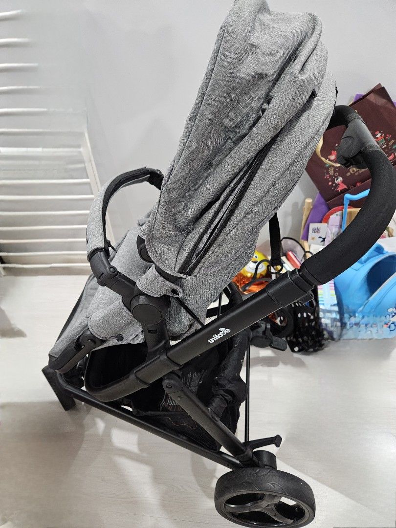 Unilove Baby Stroller Babies Kids Going Out Strollers on