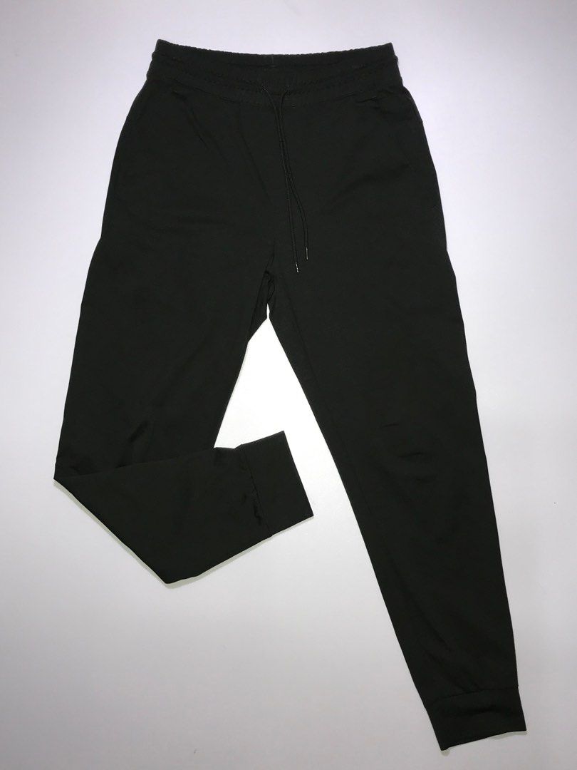 ANN3145: Uniqlo dry-ex stretch women L size navy blue jogger pants, Women's  Fashion, Activewear on Carousell