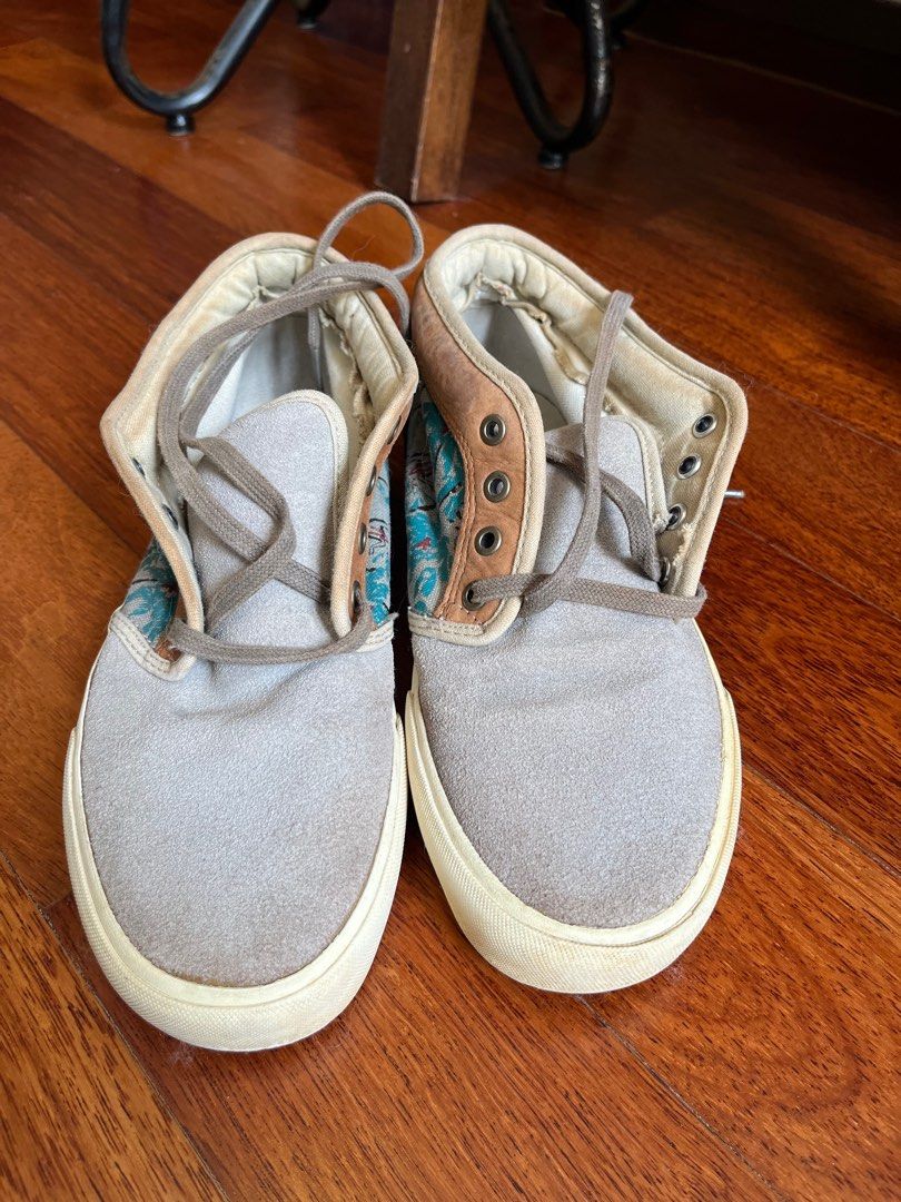 Hawaiian high top vans hotsell