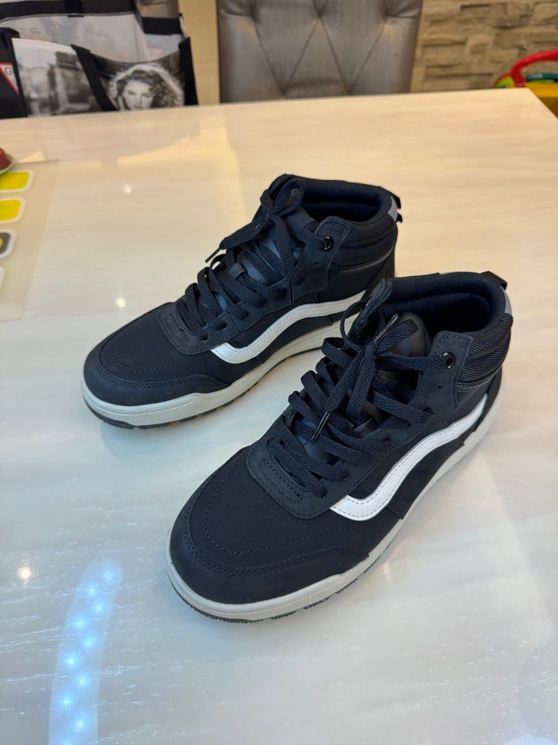 Non slip shoes deals that look like vans