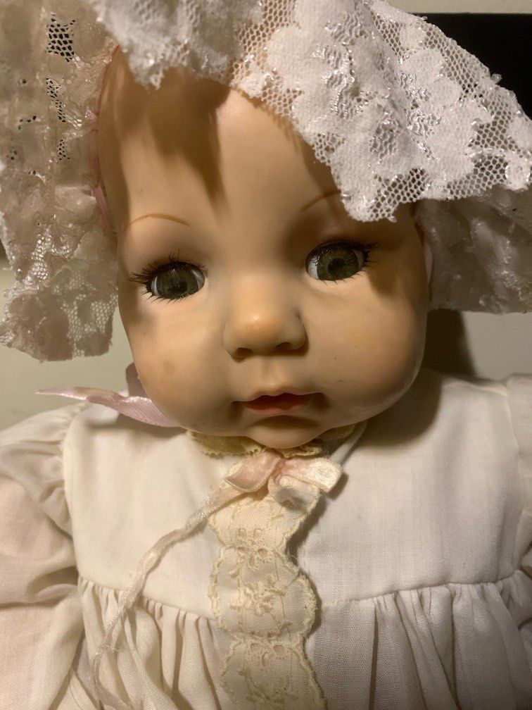Vintage 1960s Madame Alexander Victoria Doll Hobbies Toys