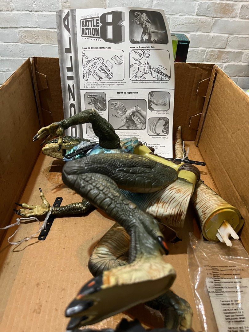 Vintage 1998 Godzilla Electronic Battle Action 8 Heavy Hitter