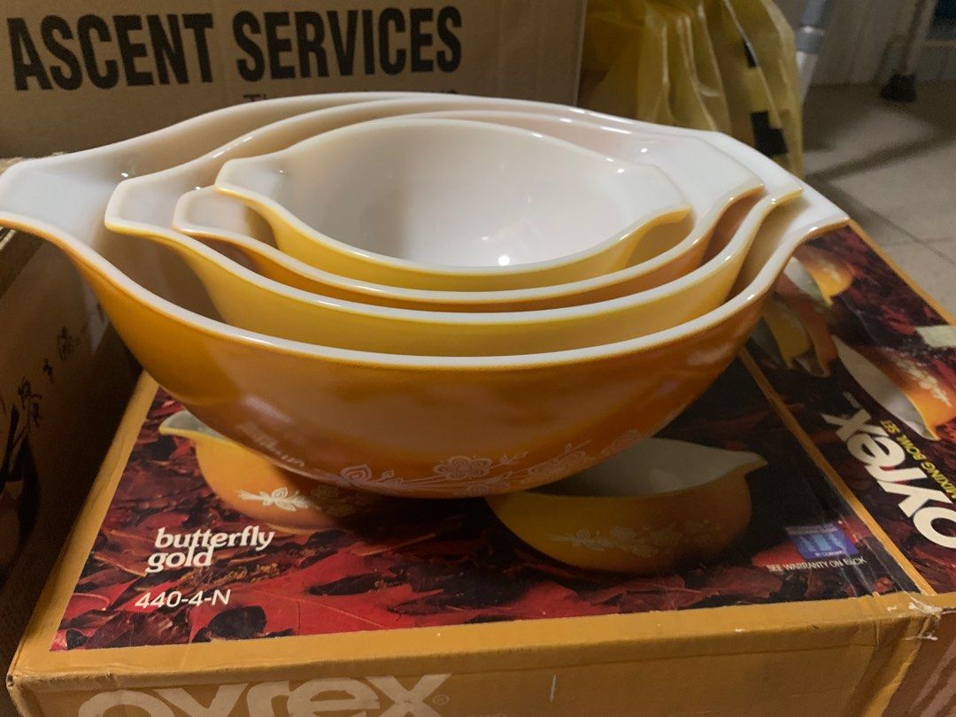 Vintage Pyrex mixing bowls from 70s Butterfly Gold, Hobbies Toys