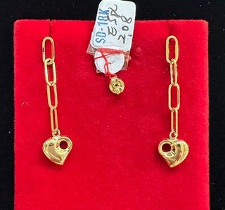 18K Saudi Gold paperclip heart earrings