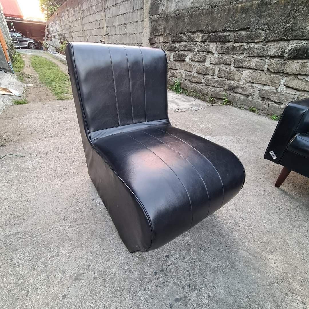 2 PCS. LOW HEIGHT SEATING BLACK LEATHER COUCH (Table not included) (Category: Sofas) located in Bulacan. Submitted by sakurajade (Listing ID 1269433234, Image 2). Description: CLEARANCE SALE‼️ BAGSAK PRESYO‼️ 2 PCS. LOW HEIGHT SEATING BLACK LEATHER COUCH (Table not included) 👉 Price: WAS 5,000 NOW P3,300 ✅️ Not over used/good condition ✅️ Fits with small spaces/condo units/hallway area, elegant-minimalist style ✅️ Material: Fine smooth black lea