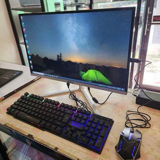 2nd Hand unit in excellent condition Desktop PC Set All in One Mini PC 19inch Lcd / Intel Core i5 4th Gen / 128gb SSD with 4gbram / Shop Warranty