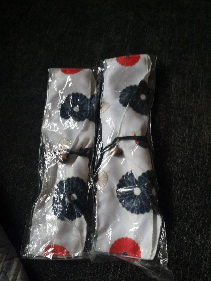 餐具套裝 （分類：餐具和餐具）位於 Hong Kong。 由 kym00888888 提交（商品編號 1269375514，圖片 3）。簡介： 叮噹曰十式餐具兩套，全要$50元，全新， 九龍灣地鐵站交收，亦可郵寄或。