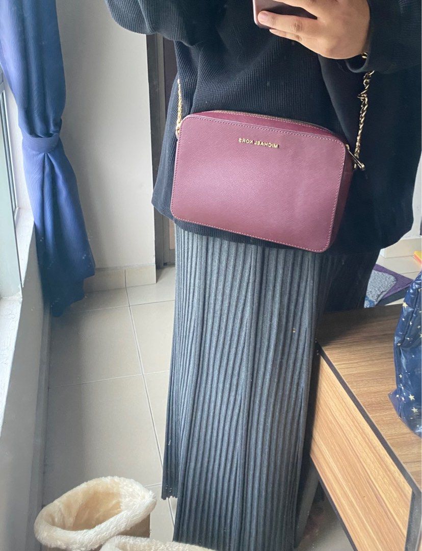 Michael kors jet set crossbody 2024 maroon
