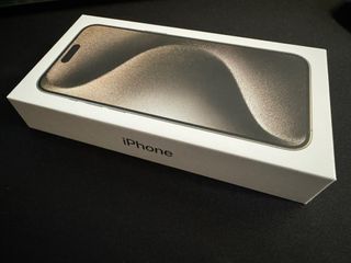 全新行貨原色 iPhone 15 Pro Max 1TB