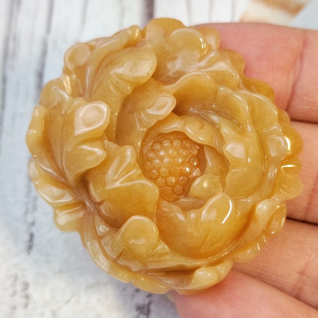 🏵️花開富貴🏵️天然緬甸玉A貨翡翠-翡紅色精雕牡丹花附證書現貨