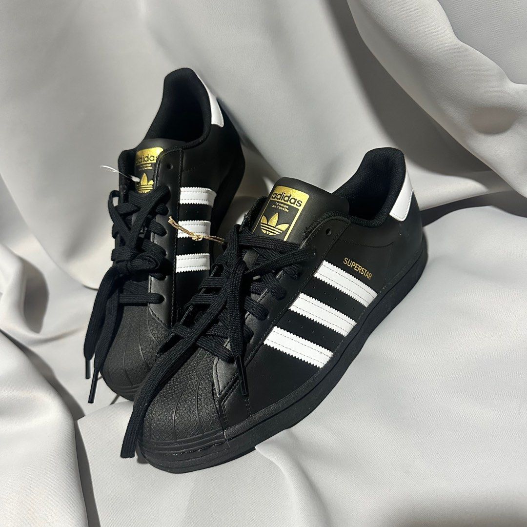Superstar black 2025 size 10