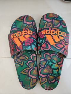 ADIDAS slides US9
