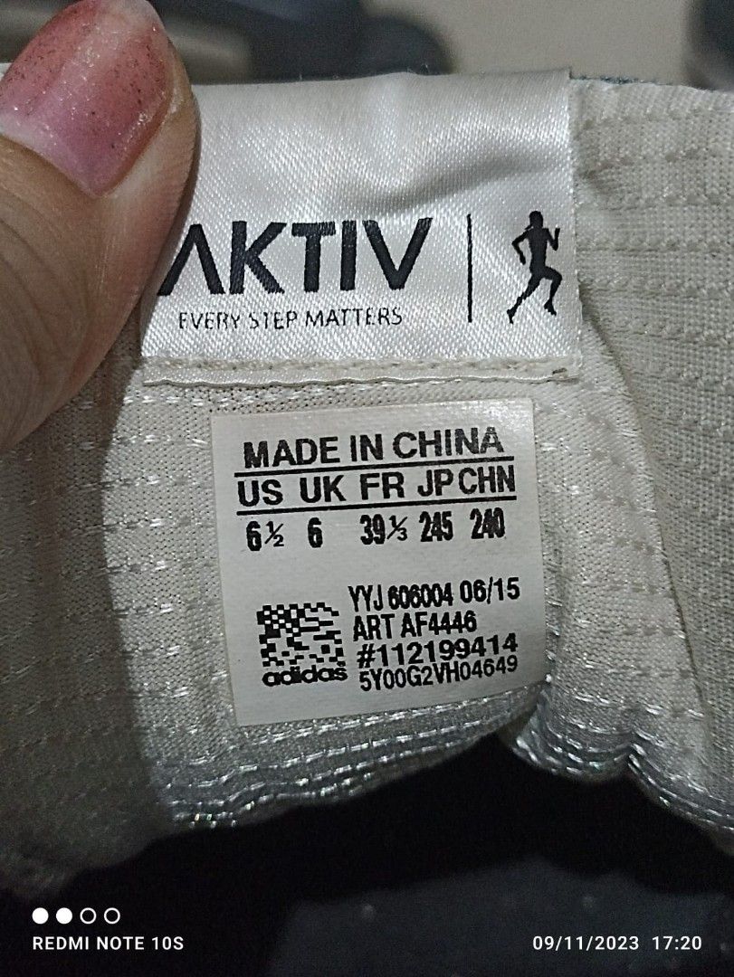Adidas snakers size 39.5 original made in china