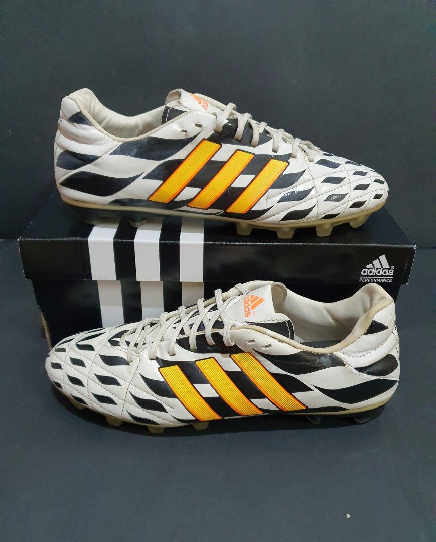 Kasut bola adidas world cup top