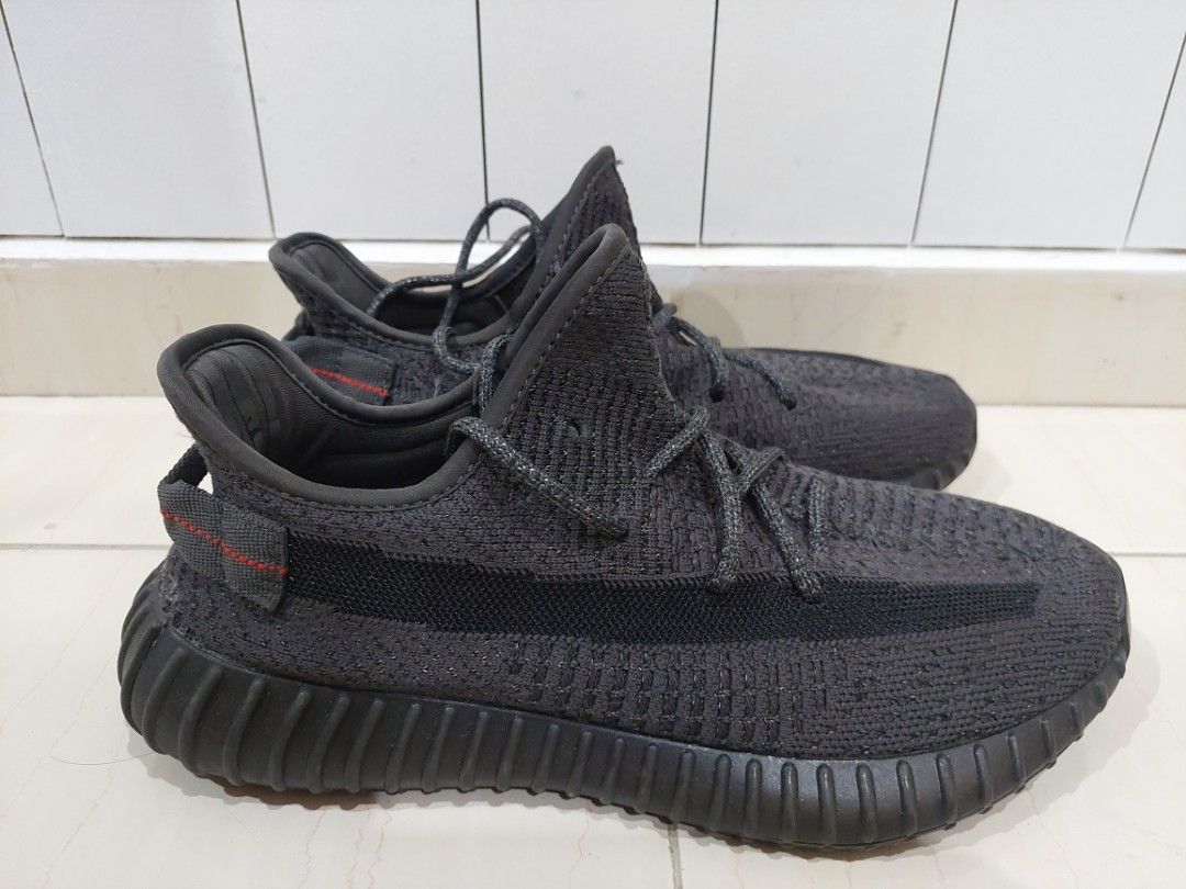 Adidas yeezy 750 online black