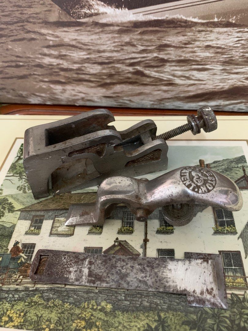 Vintage Antique The Edward Preston plane adjustable bullnose plane