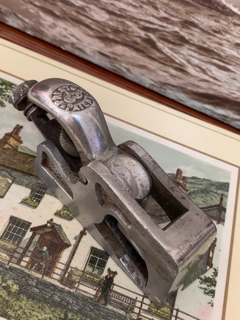 Vintage Antique The Edward Preston plane adjustable bullnose plane