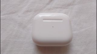 二手原裝Apple Airpods 3 A2897 charger case充電盒，沒有左右耳機,90%新冇單冇保養，不退不換。荃灣區MTR交收，時間、地點另議！